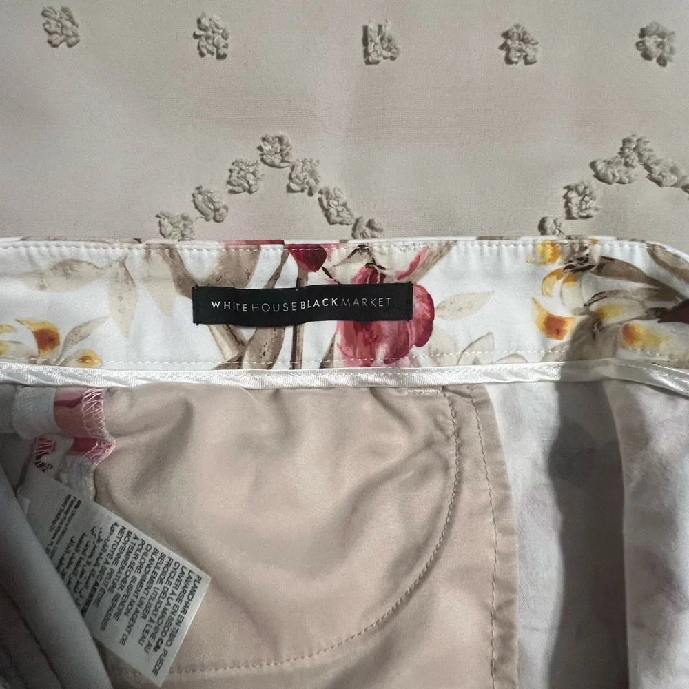 White House Black Market Floral Shorts Womens Size 12 EUC Summer Dress Shorts - Picture 5 of 6
